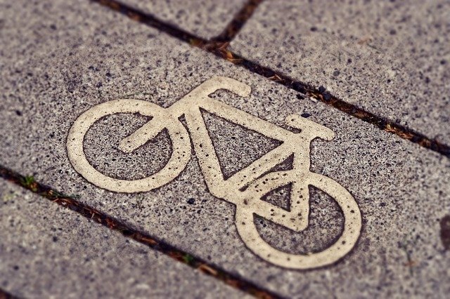 子どもが自転車に乗れるようになる年齢は？